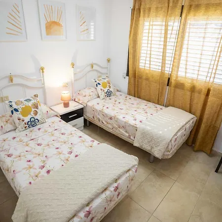 Vera Mar 9a - Primera Linea Con Piscina Y Parking Daire Los Cristianos (Tenerife)